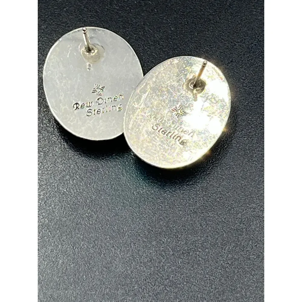 Rew Dinah‎ Richard Edward Wiley Sterling Silver Oval Mother of Pearl Earrings